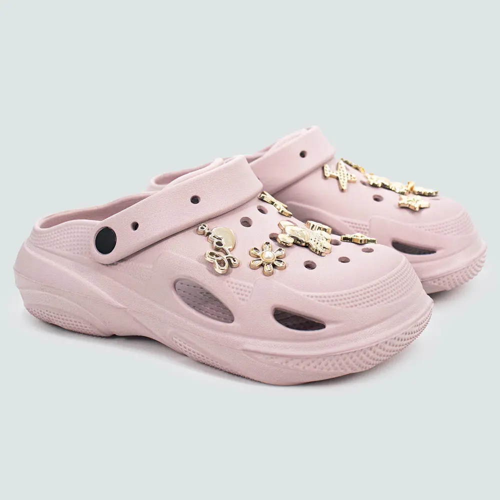 Babuche Feminina Com Pingentes Decorativos